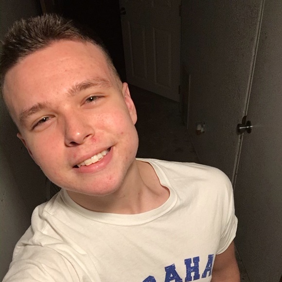 Meet your Posher, Vaughn - Picture 1 of 1